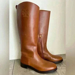 Tory Burch The Riding Boot Embossed Logo Palissandro (Royal Tan) Color Size 10M